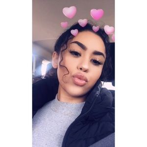 Meet your Posher, Ayan